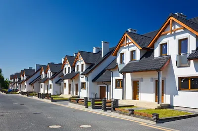 Domy na sprzedaż - Invest House Krystyna Szymczykiewicz